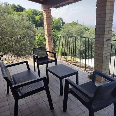 Davi' Casa Vacanze. Un Sogno Immerso Nel !