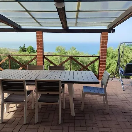 Davi' Casa Vacanze. Un Sogno Immerso Nel !