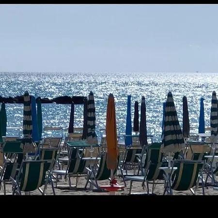 Davi' Casa Vacanze. Un Sogno Immerso Nel ! * Montepagano